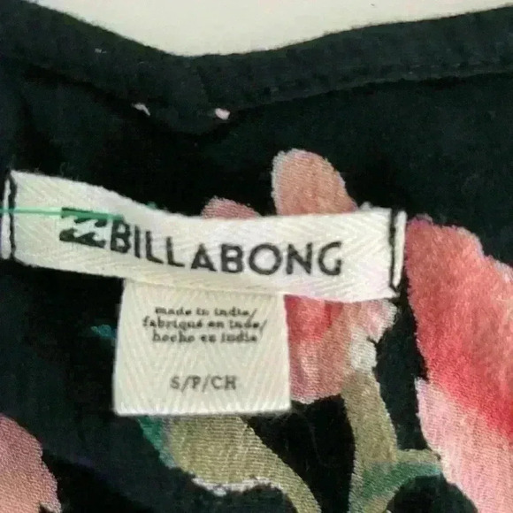 Billabong Floral Dress size small. - Picture 4 of 4